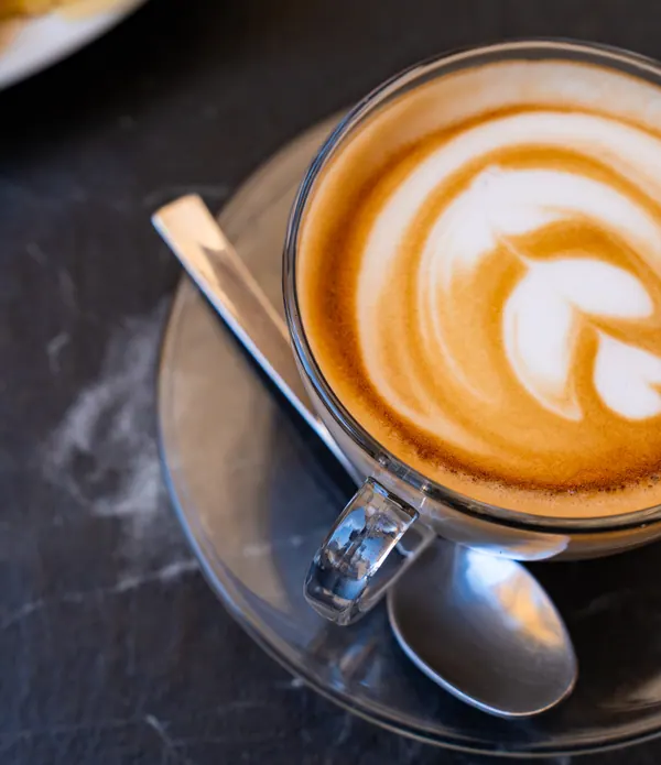 Cappuccino con la latte art – Il Mastino Bistrot, Piazza delle Erbe, Verona